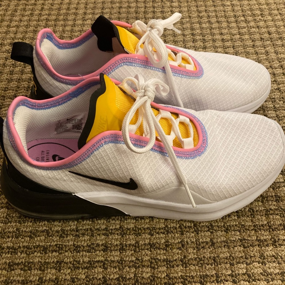 NIKE Air Max Motion 2 Running Sneakers /Training Shoes